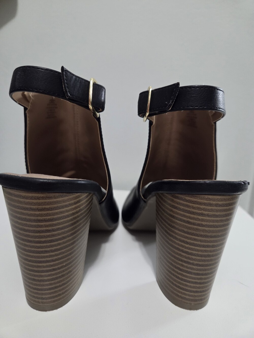 Open-Toe Slingback Block Heel - Picture 4 of 9